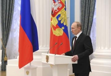 Russie : Vladimir Poutine signe les lois finalisant l’intégration de la Crimée - ảnh 1